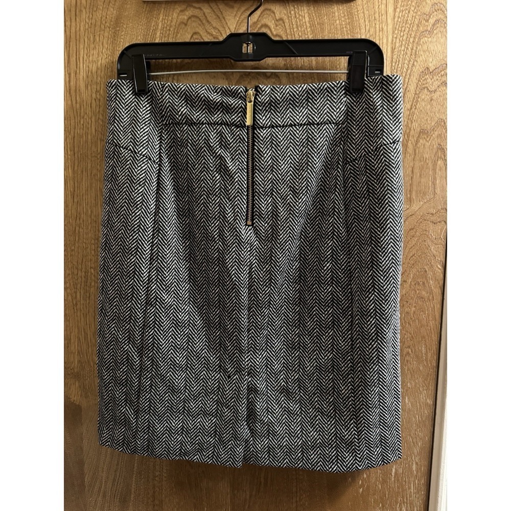 Michael Michael Kors Chevron Print Skirt Size Medium White And Black Pencil Chic